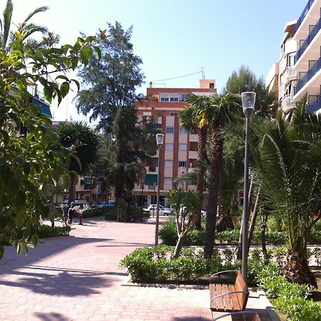 Rosabel Hotel Benidorm Bagian luar foto