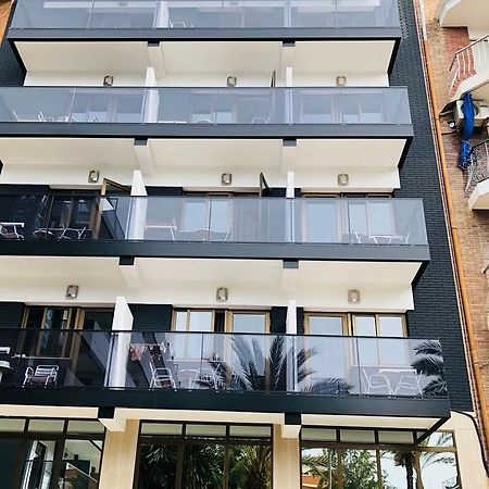 Rosabel Hotel Benidorm Bagian luar foto