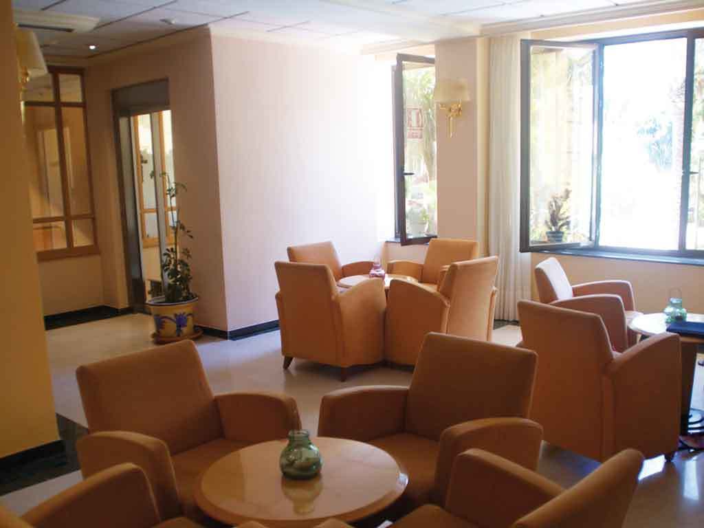 Rosabel Hotel Benidorm Bagian luar foto